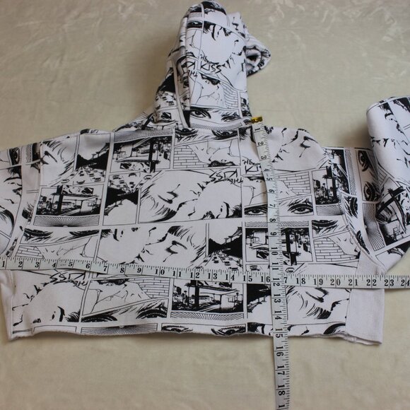 Playboy Bunny Cropped Graphic Hoodie Womens M - Picture 6 of 6